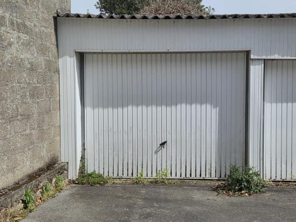 Garage - Parking à vendre à Ploemeur dans le Morbihan (56270), ref : 56039-1325