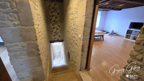 DOUBLE GARAGE DE 80m²