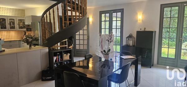 Maison à vendre 6 pièces 141 m² Noisy-le-Grand