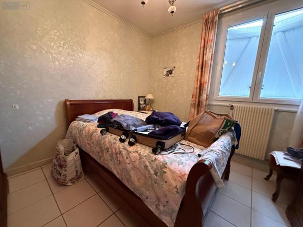 Maison à vendre à La Bazoge dans la Sarthe (72650), ref : SL-72021-500