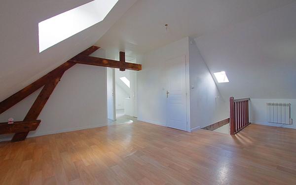 Appartement à louer    2 pièces •  Roye