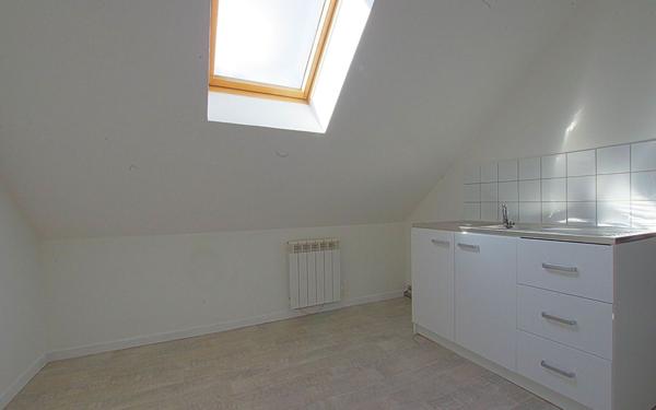 Appartement à louer    2 pièces •  Roye