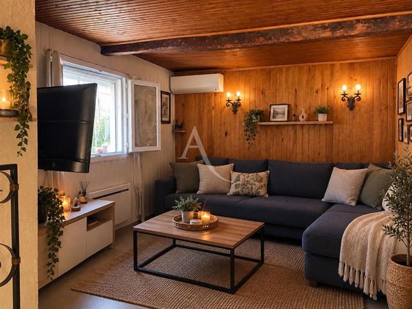 MAISON DE VILLAGE T3 DE 72 m² (93 m² au total) AU CALME AU COEUR DE RIEZ
