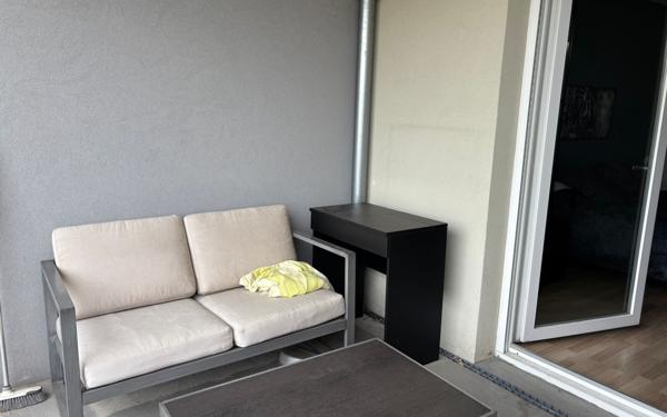 Appartement à vendre    2 pièces •  Sérézin-du-Rhône