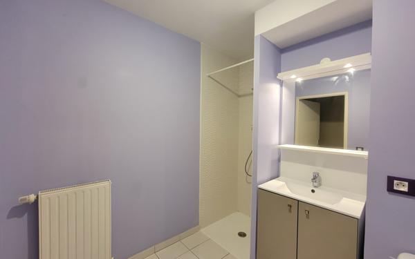 Appartement à vendre    2 pièces • 47 m2 Lons