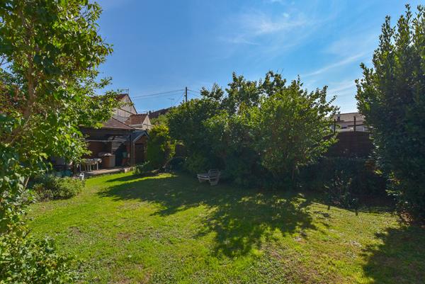 Charmante maison à vendre à moins de 10 minutes de Verneuil l'étang