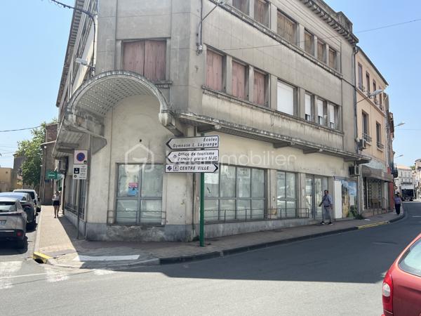 Local d activites de 150 m²