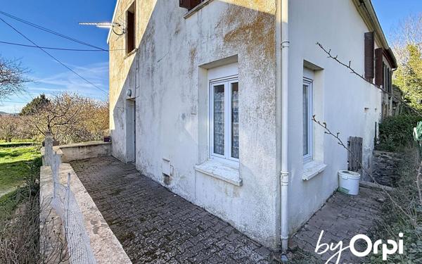 Maison à vendre    5 pièces •  Saint-Éloy-les-Mines