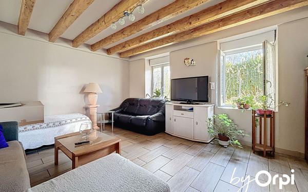 Maison à vendre    5 pièces •  Saint-Éloy-les-Mines