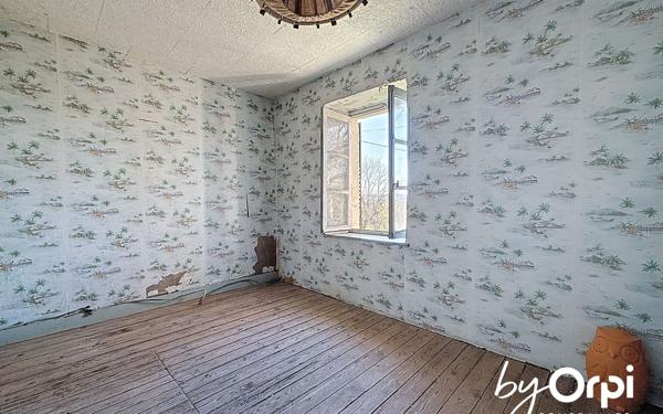 Maison à vendre    5 pièces •  Saint-Éloy-les-Mines