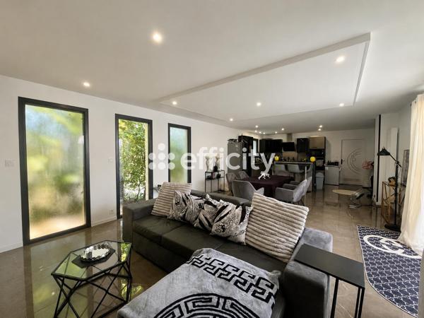 Maison
         4 pièces
        - 108 m² 228 500 € *