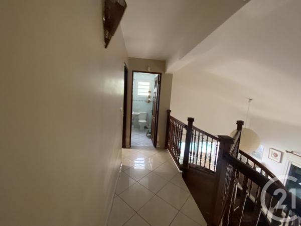 Maison à vendre  6 pièces - 166,10 m2 ST DENIS - 974