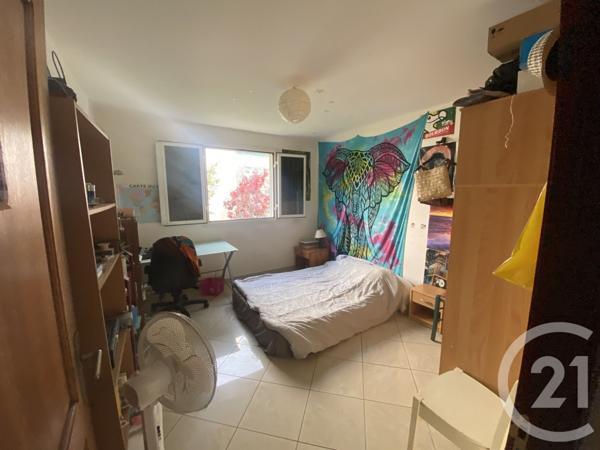 Maison à vendre  6 pièces - 166,10 m2 ST DENIS - 974