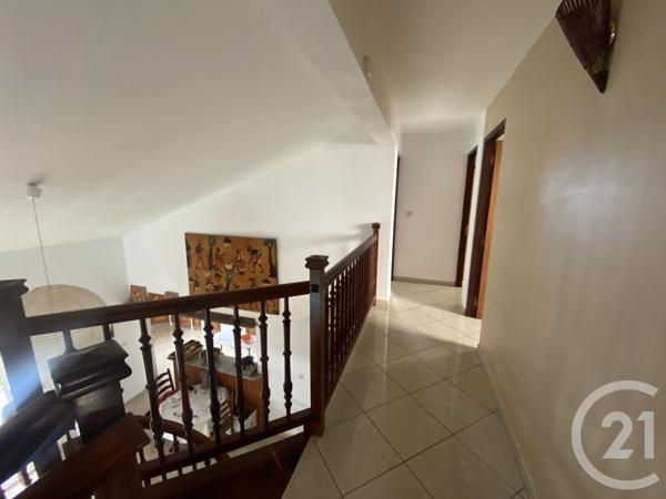 Maison à vendre  6 pièces - 166,10 m2 ST DENIS - 974