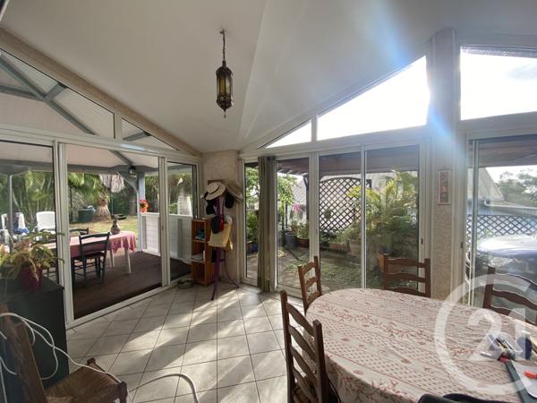 Maison à vendre  6 pièces - 166,10 m2 ST DENIS - 974