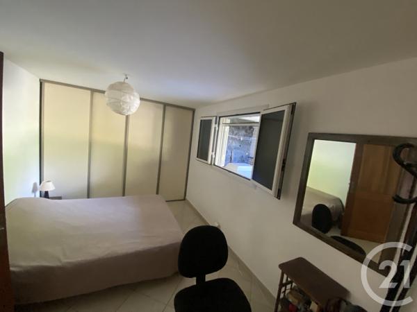 Maison à vendre  6 pièces - 166,10 m2 ST DENIS - 974