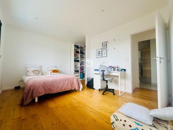 Maison - Vendu - 214 m² - CHANGE | The Door Man