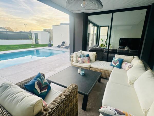 Maison - Vendu - 214 m² - CHANGE | The Door Man