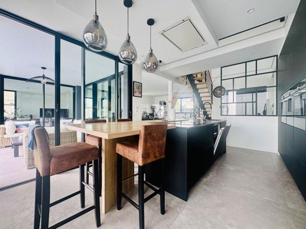 Maison - Vendu - 214 m² - CHANGE | The Door Man