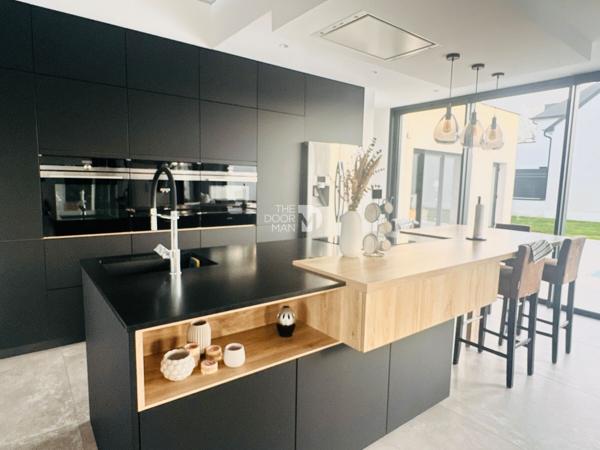 Maison - Vendu - 214 m² - CHANGE | The Door Man