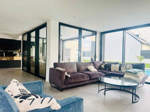 Maison - Vendu - 214 m² - CHANGE | The Door Man