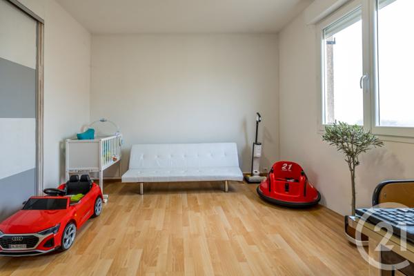 Maison à vendre  9 pièces - 245,70 m2 JASSANS RIOTTIER - 01