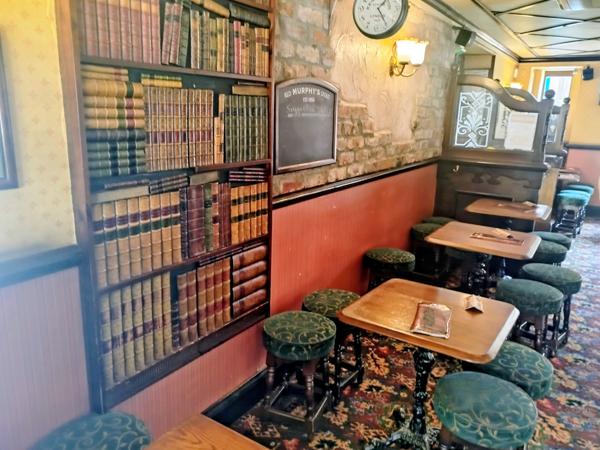Commerce à vendre à Saint-Genis-Pouilly (01630) - Ain