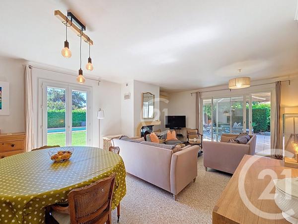 Maison à vendre  4 pièces - 109,37 m2 ST MARTIN DE CRAU - 13