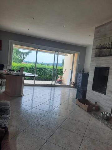 A Fontaines maison de 125 m²