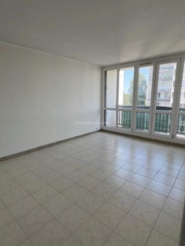 Vente Appartement 3 pièces 68 m2 à Chelles