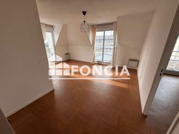 Location Appartement 2 pièces 47.44 m² - 10 RUE GAMBETTA Tours 37000