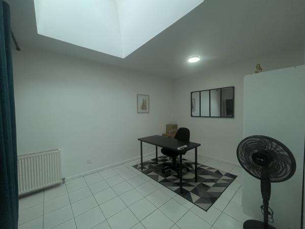 Immeuble à vendre à Montguyon (17270) - Charente-Maritime
