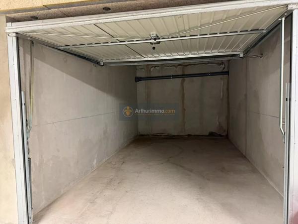 Location Garage à Fréjus