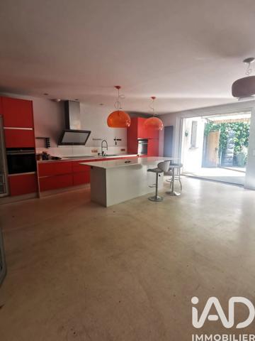 Maison à vendre 9 pièces 198 m² Oloron-Sainte-Marie