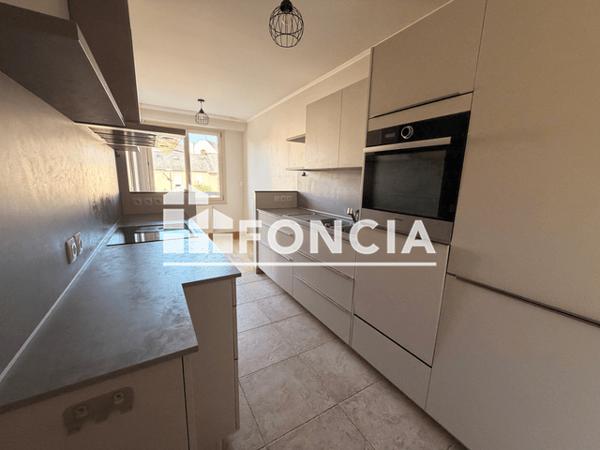 Location Appartement 3 pièces 95.84 m² - 15F RUE LETANDUERE Angers 49000