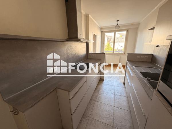Location Appartement 3 pièces 95.84 m² - 15F RUE LETANDUERE Angers 49000
