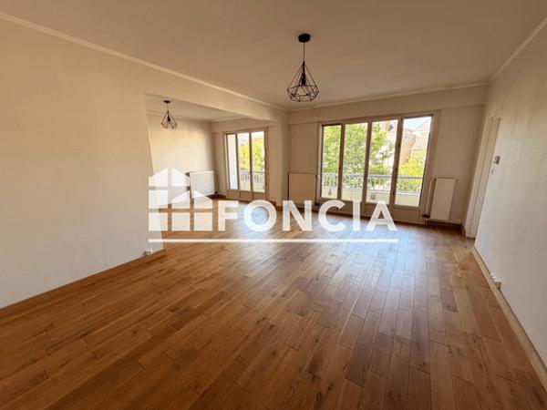 Location Appartement 3 pièces 95.84 m² - 15F RUE LETANDUERE Angers 49000