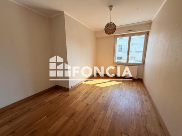 Location Appartement 3 pièces 95.84 m² - 15F RUE LETANDUERE Angers 49000