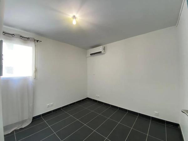 Appartement à vendre 2 pièces 38.02m² Saint-Joseph (97480)