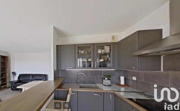 Appartement 2 pièces de 55 m² à Saint-Raphaël (83700)