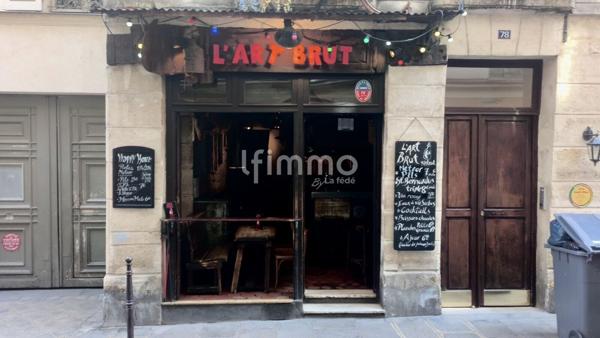 Bar atypique au coeur de Paris, fond de commerce à vendre.