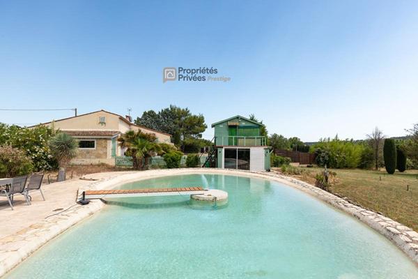 propriété de 7 pièces avec un chalet de 42 M2 avec piscine-lagon sur Tourrettes