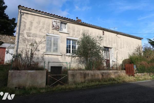 CHEFFOIS, EN CAMPAGNE, DANS UN SECTEUR CALME, MAISON D'HABITATION ANCIENNE A FINIR DE RENOVER.