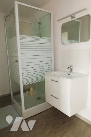 CHEFFOIS, EN CAMPAGNE, DANS UN SECTEUR CALME, MAISON D'HABITATION ANCIENNE A FINIR DE RENOVER.