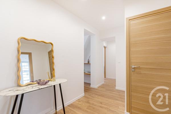 Appartement à vendre  4 pièces - 109,71 m2 PARIS - 75003