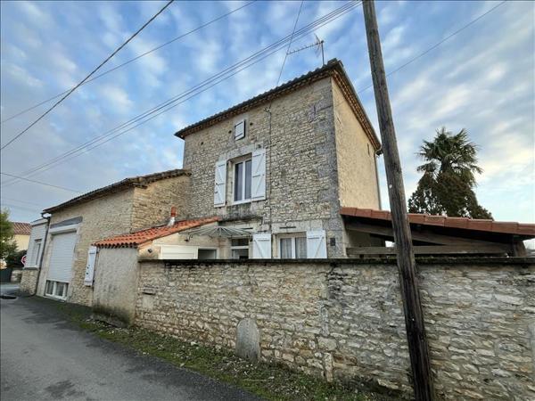 Maison à vendre |  Agris |  8 pièces | 190 m²