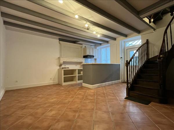 Maison à vendre |  Agris |  8 pièces | 190 m²