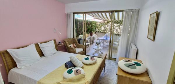 Appartement face à la mer à Antibes/Juan-les-Pins