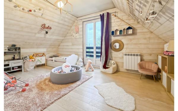 Maison à vendre    5 pièces •  Rambouillet