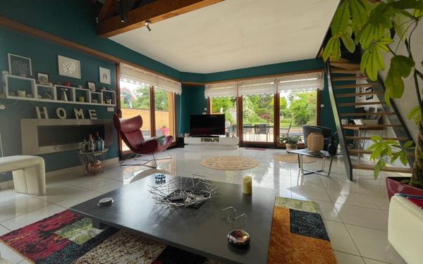 Maison à vendre    5 pièces • 176,66 m2 Vendenheim